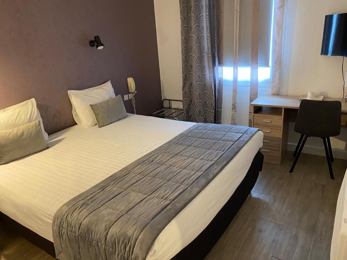 Location Chambres Hotel Joly Dun-le-Palestel Bagian luar foto
